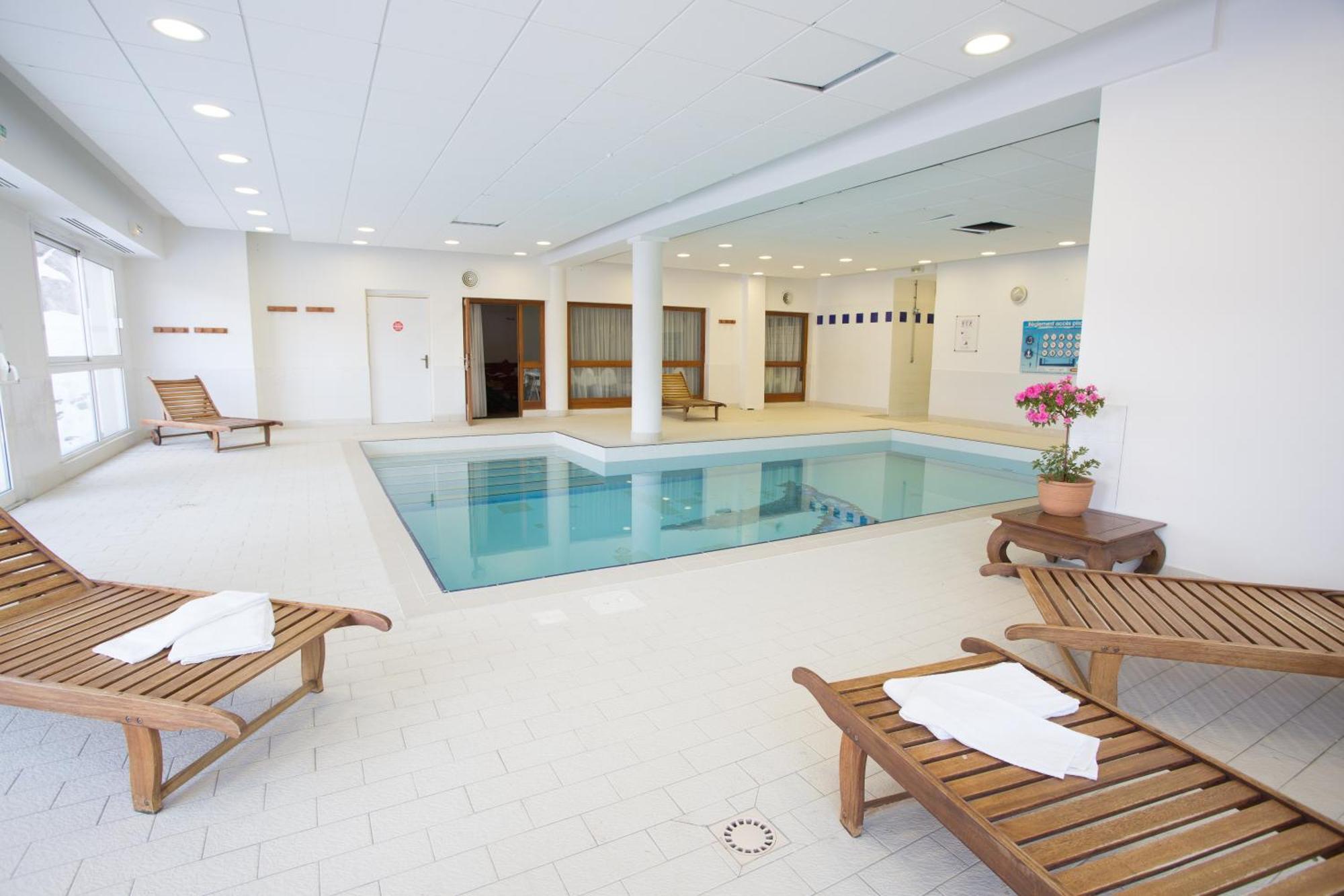 Aparthotel Les Gentianes By Actisource Puy-Saint-Vincent Zewnętrze zdjęcie